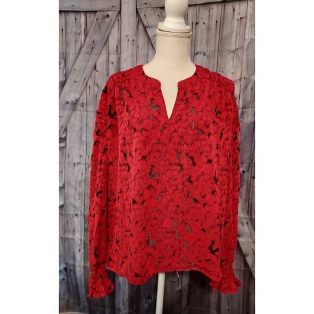 Cupio, Women's Size Large Red Lace Floral Blouse, Long Sleeve, NWT Holiday
